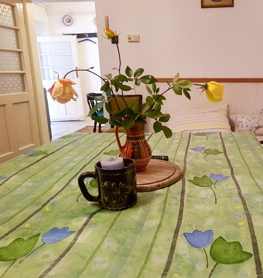 Kuti Vendeghaz Hotel Bakonykuti Buitenkant foto