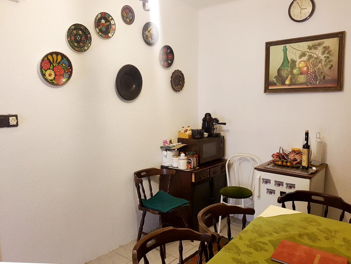 Kuti Vendeghaz Hotel Bakonykuti Buitenkant foto